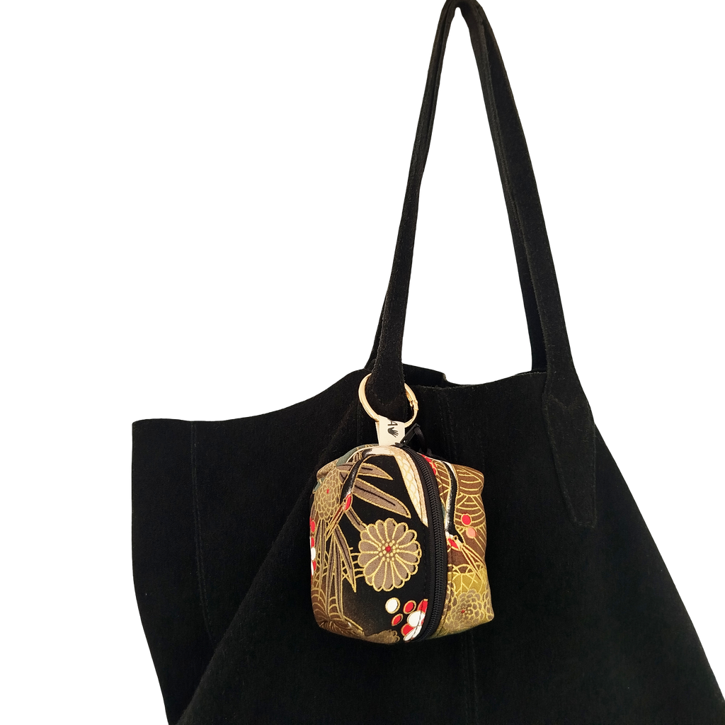 Mini charm grulla negro oro