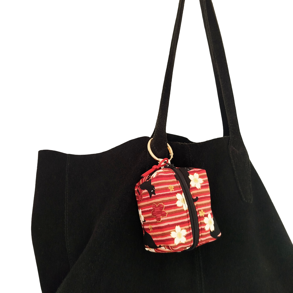 Mini charm neko rojo