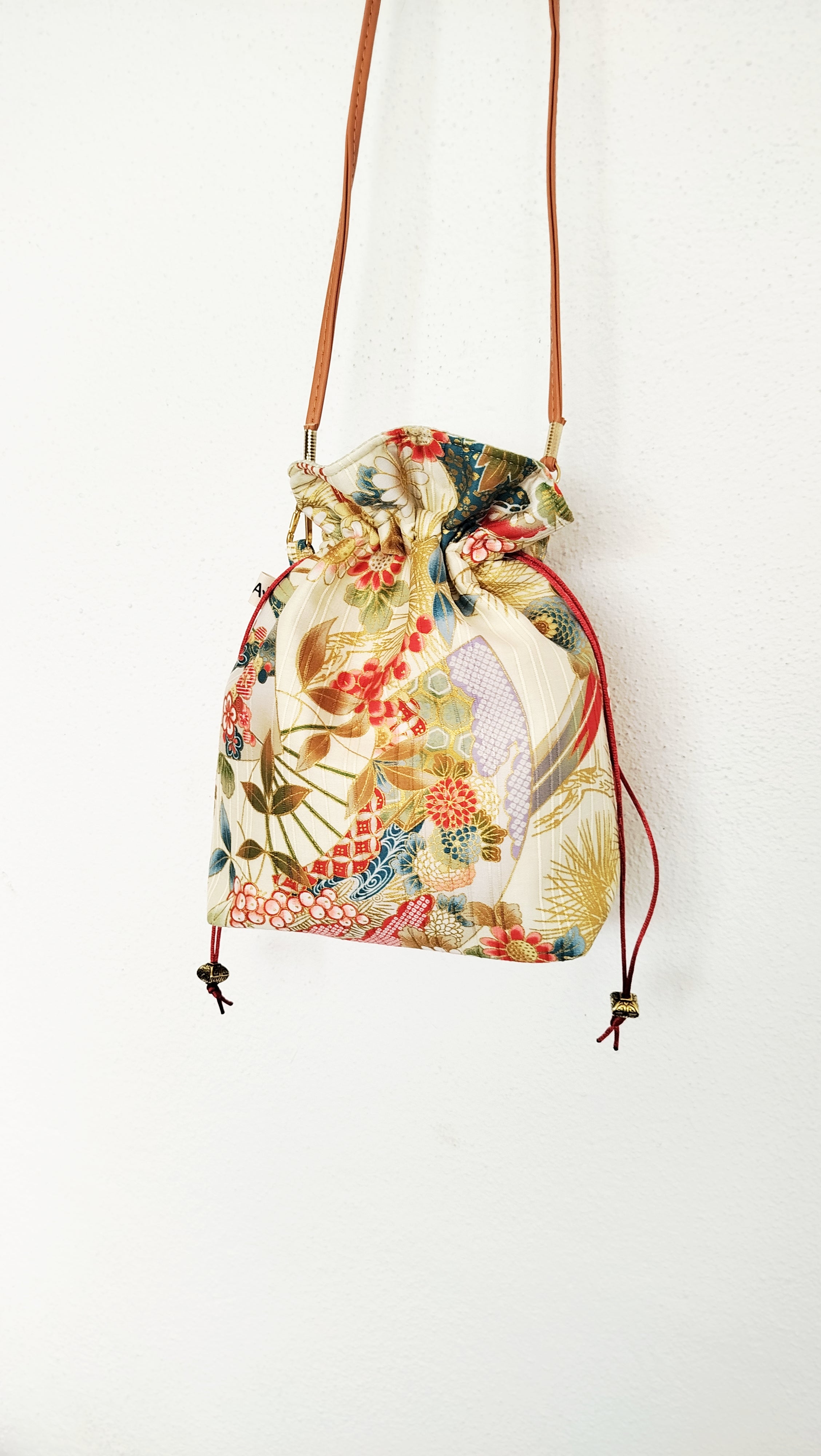 Bombonera satin hueso flores